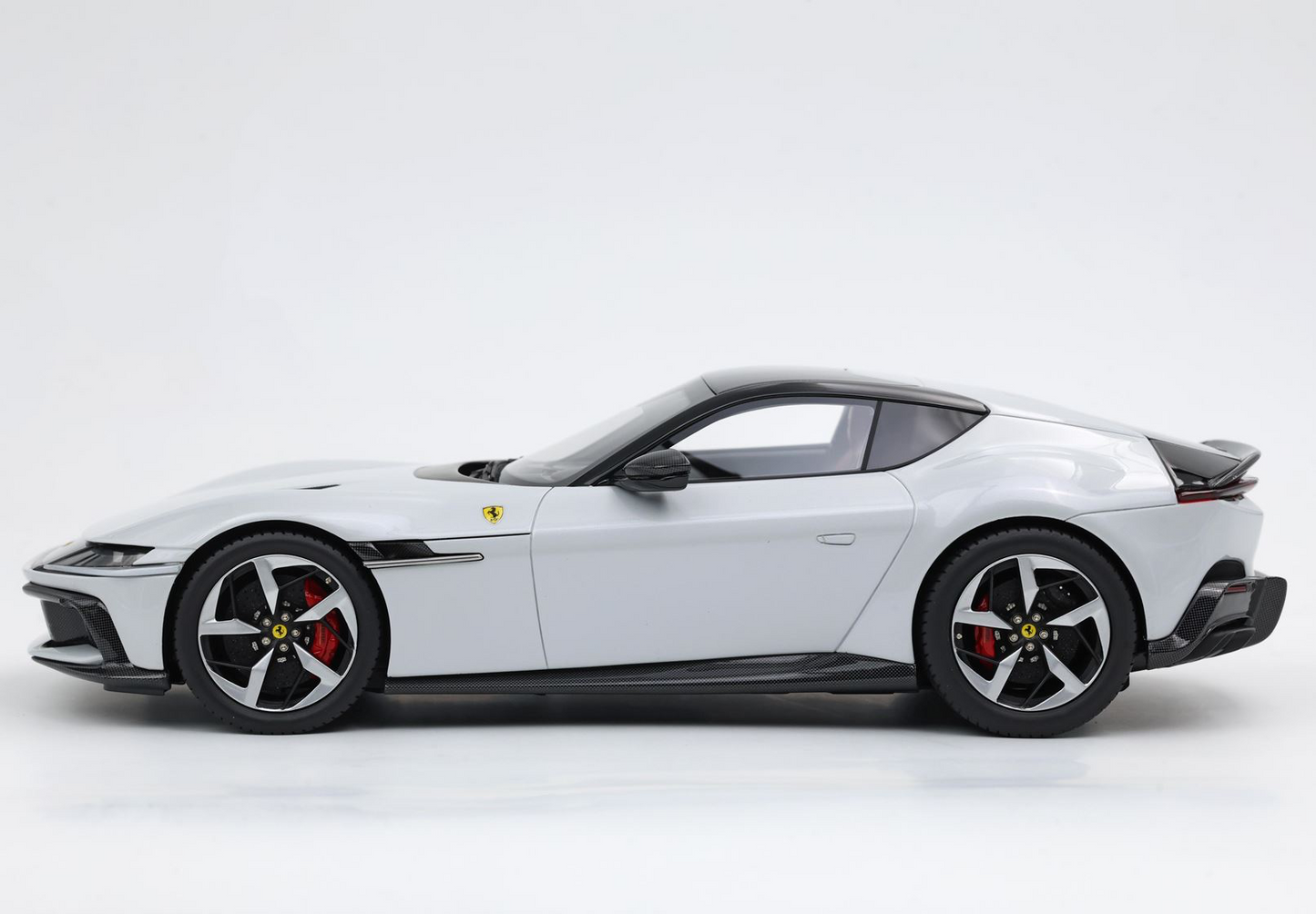 PREORDER BBR 1:18 Ferrari 12Cilindri Coupe (Arctic White)