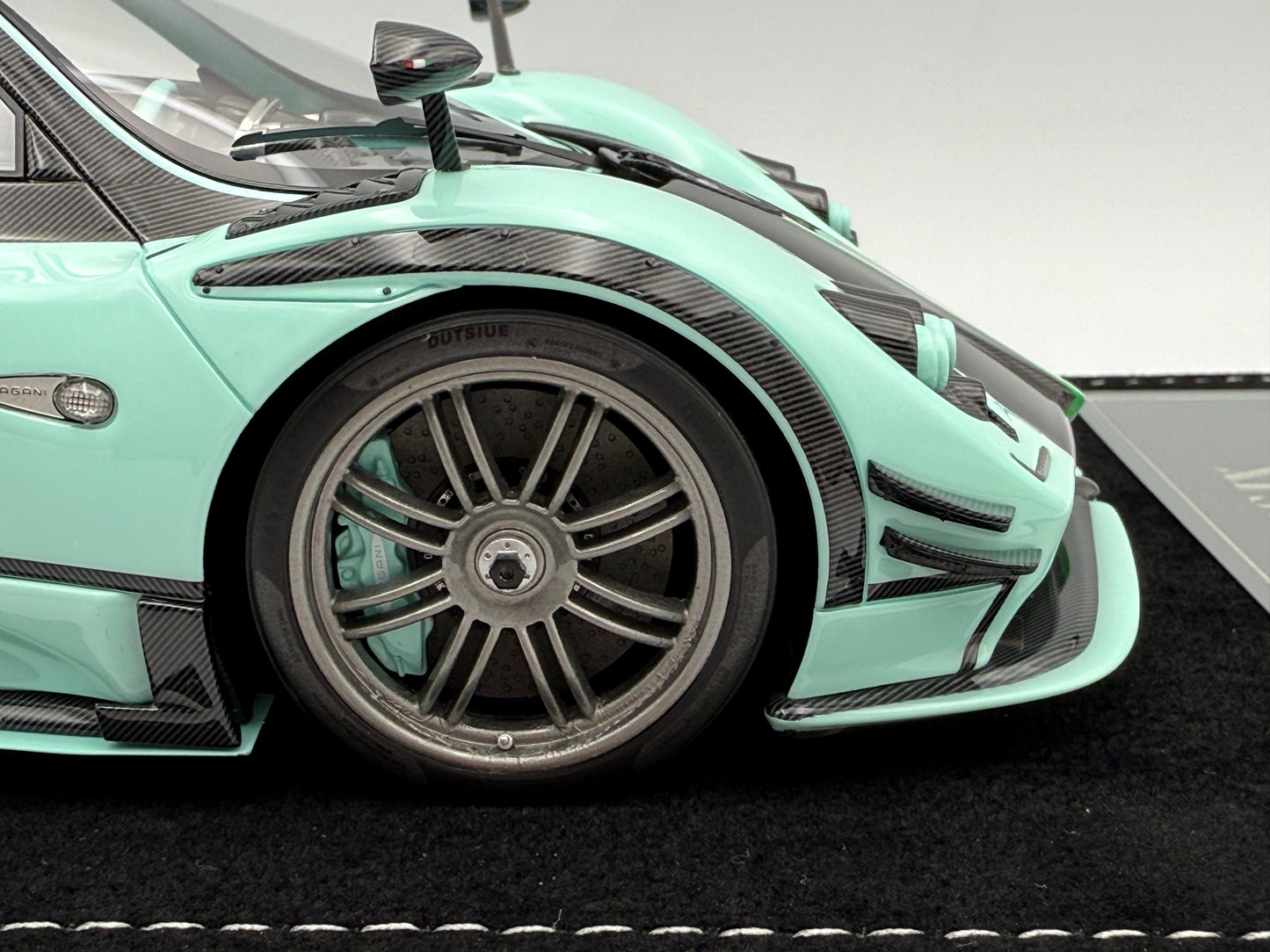 Henson & Heaven 1:18 Pagani Zonda 760 RSJX