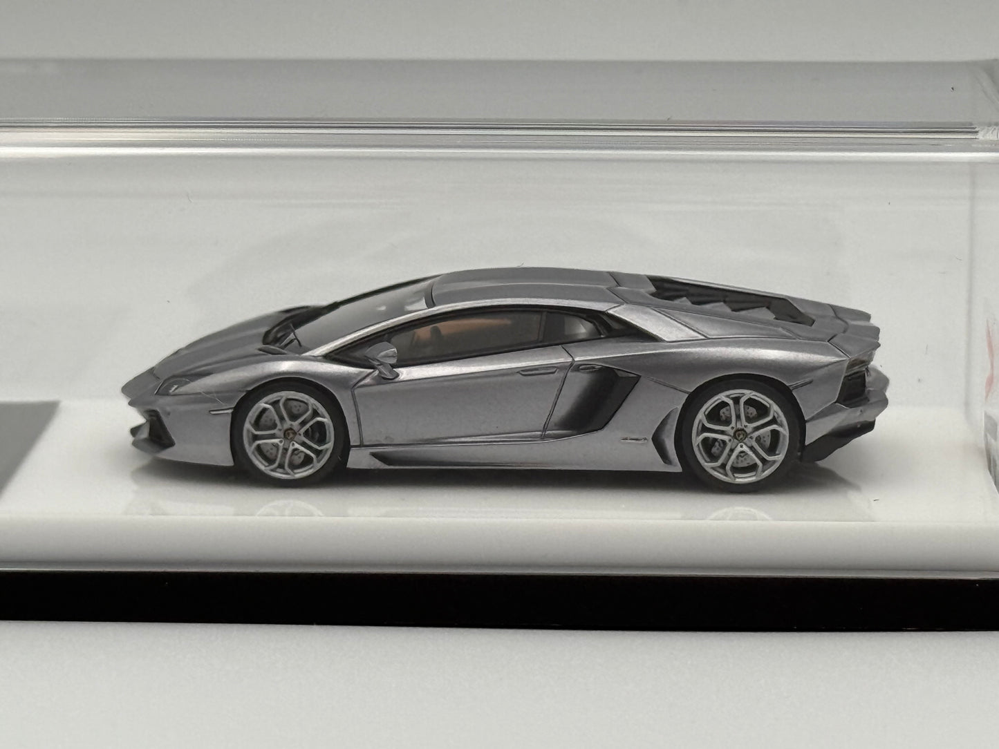 VMB 1:64 Lamborghini Aventador LP700-4 (Silver Gray)