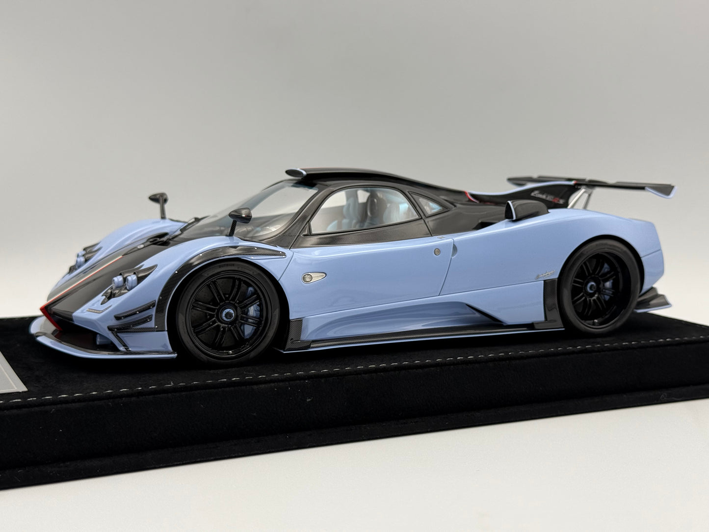 Henson & Heaven 1:18 Pagani Zonda 760RS (Baby Blue)