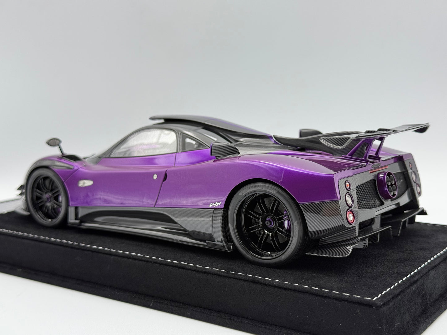Henson & Heaven 1:18 Pagani Zonda 760 LH