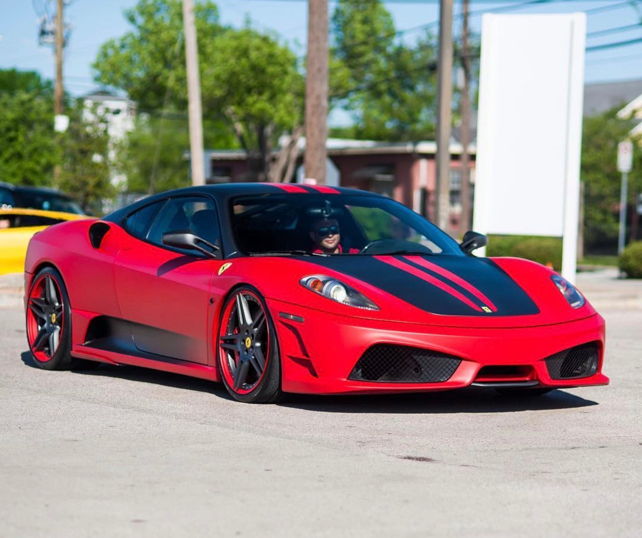 PREORDER 1:18 Ferrari F430 Scuderia - Novitec Rosso 777 (Matte Red)
