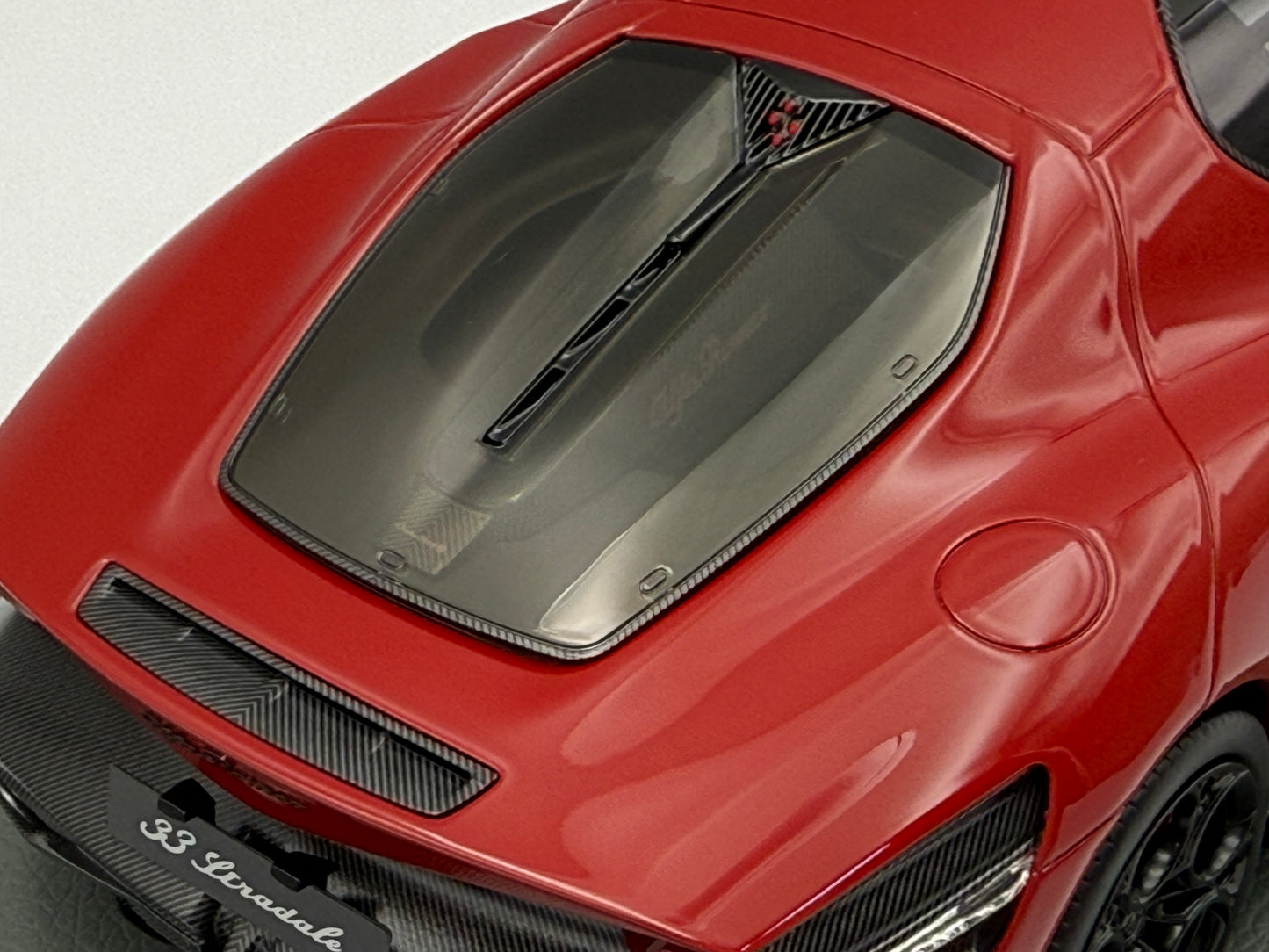 BBR 1:18 Alfa Romeo 33 Stradale (Rosso Alfa)