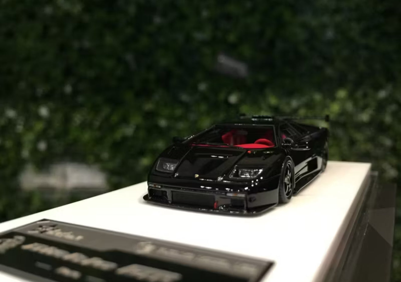 Fuelme Models 1:64 Lamborghini Diablo GTR (Nero)