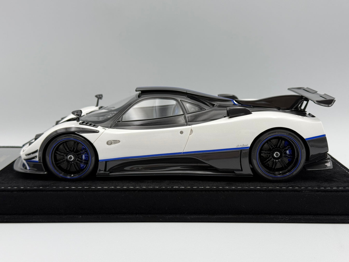 Henson & Heaven 1:18 Pagani Zonda 760 Riviera