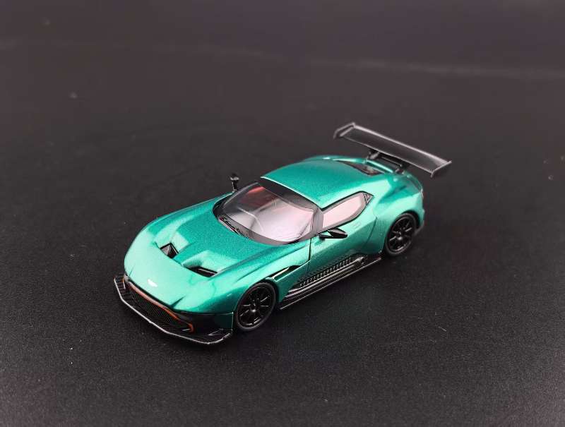 PREORDER Fine Works 1:64 Aston Martin Vulcan ‘Open Bonnet’