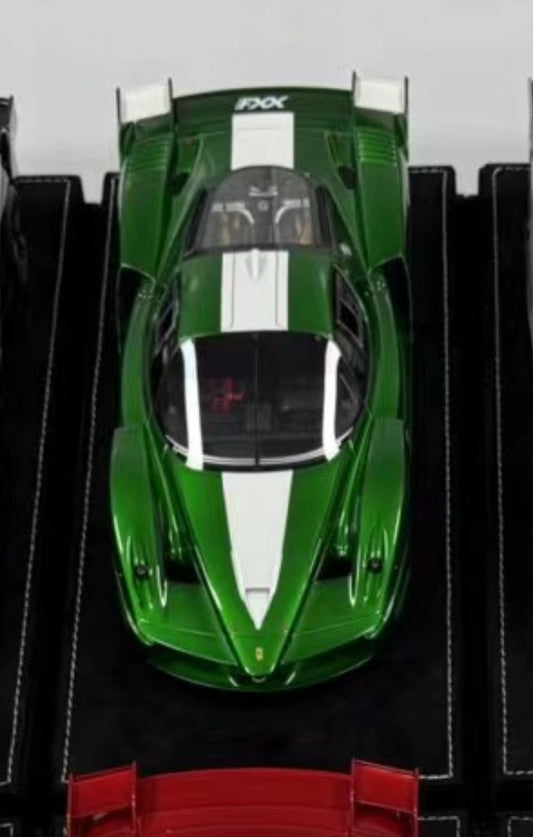 Henson & Heaven 1:18 Ferrari FXX (Green)