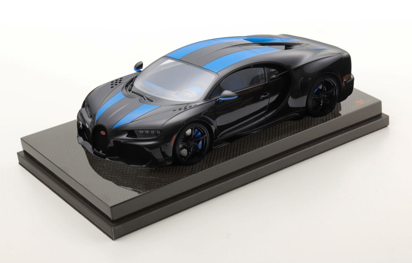 PREORDER MR Collection 1:18 Bugatti Chiron Super Sport (Black Carbon/French Racing Blue)