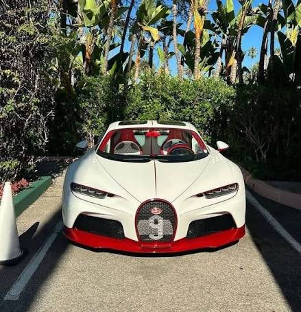 Henson & Heaven 1:18 Bugatti Chiron Super Sport (White/Red)