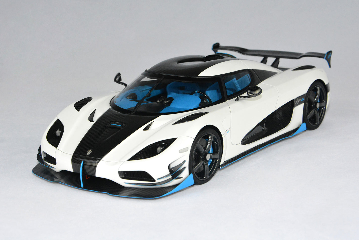 [PRE-ORDER] VMB x Miniature Planet 1:18 Koenigsegg Agera RS1 (Exclusive Model)
