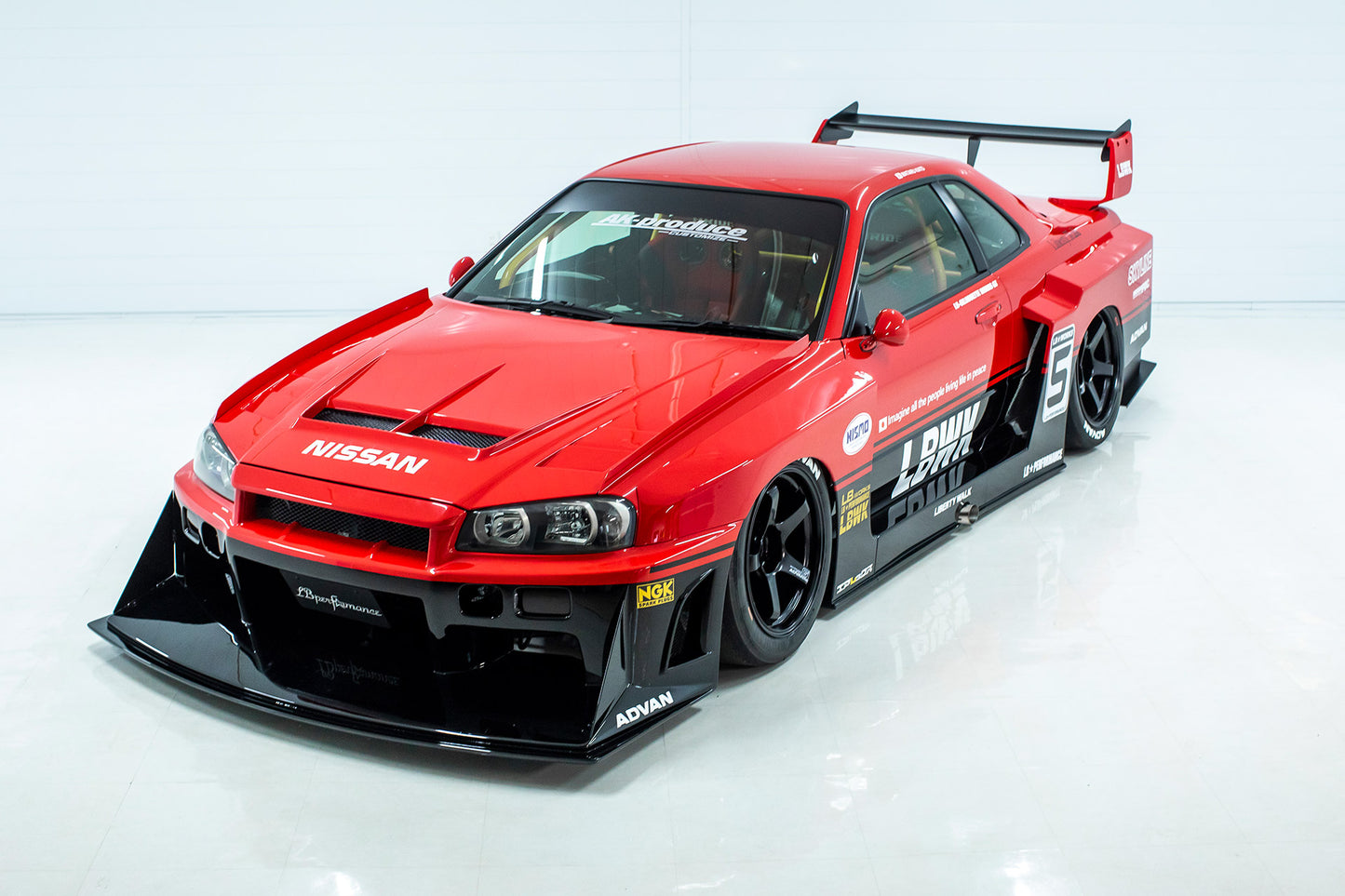 PREORDER Street Hunter 1:64 Nissan Skyline GT-R R34 Super Silhouette LBWK ER34 Liberty Walk