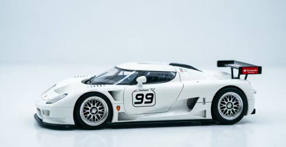 AM 1:64 Koenigsegg CCGT