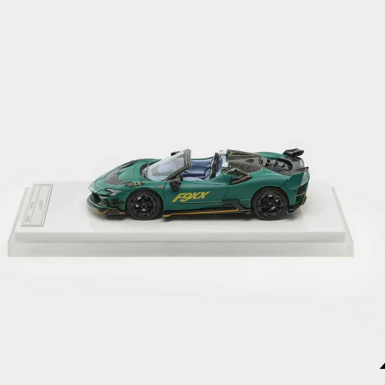 PREORDER HKM 1:64 Mansory F9XX Spider SF90 - Green