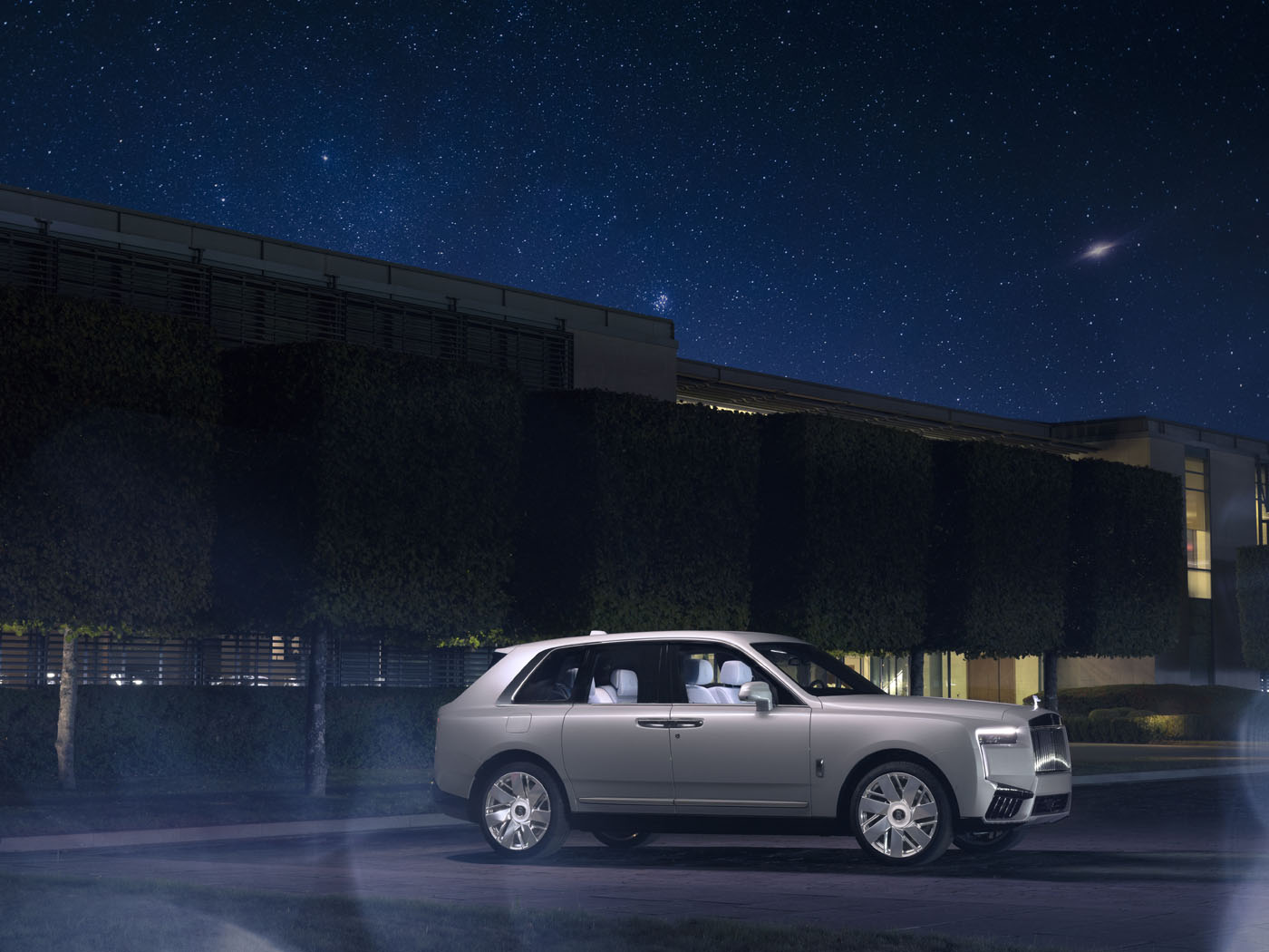 PREORDER Henson & Heaven 1:18 Rolls-Royce Cullinan Cosmos