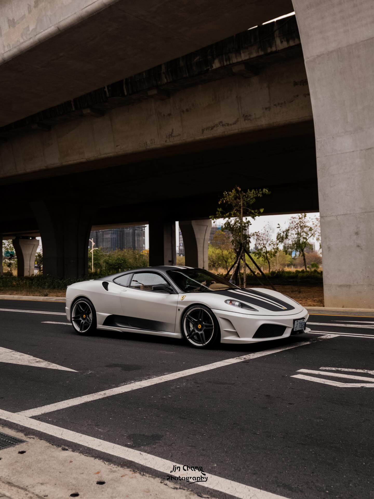PREORDER 1:18 Ferrari F430 Scuderia - Novitec Rosso 777 (Matte White)