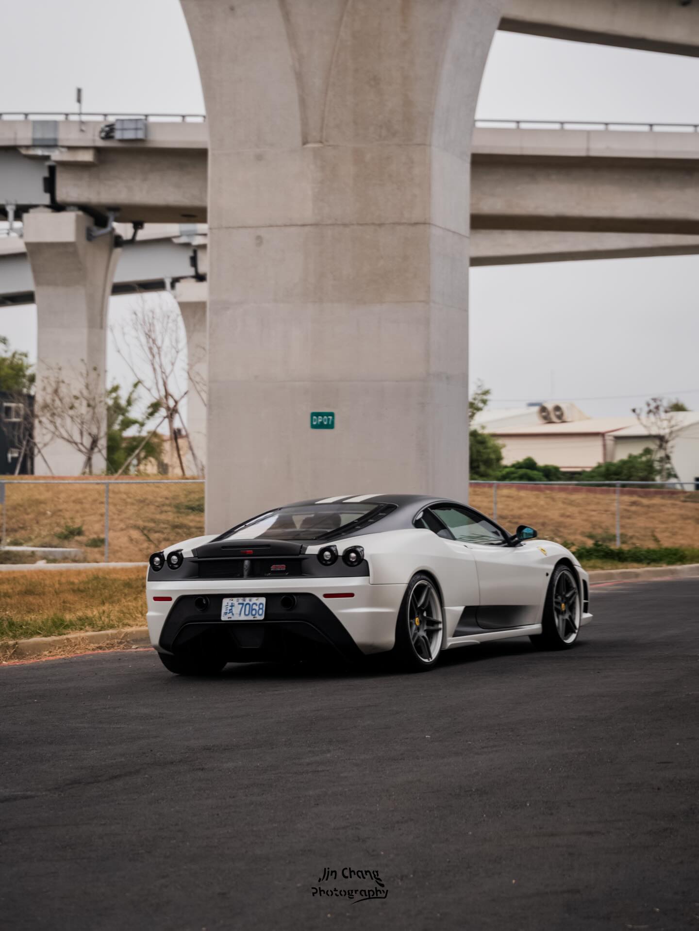 PREORDER 1:18 Ferrari F430 Scuderia - Novitec Rosso 777 (Matte White)