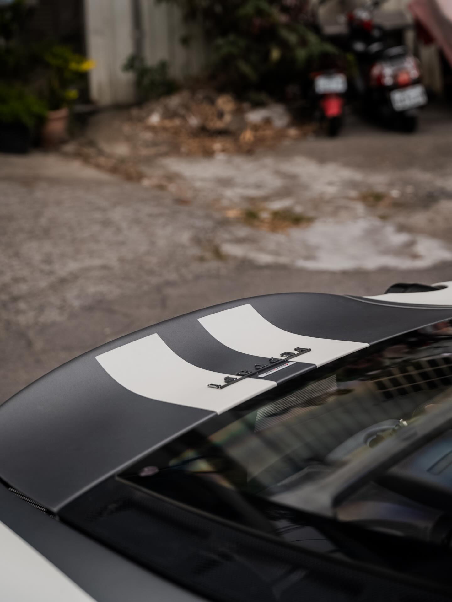PREORDER 1:18 Ferrari F430 Scuderia - Novitec Rosso 777 (Matte White)