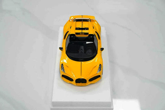 Henson & Heaven 1:18 Bugatti Mistral W16 - Go BABY