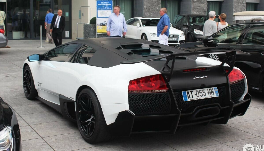 PREORDER VMB x Miniature Planet 1:18 Lamborghini Murcielago LP670-4 Superveloce (Active Air Vents)