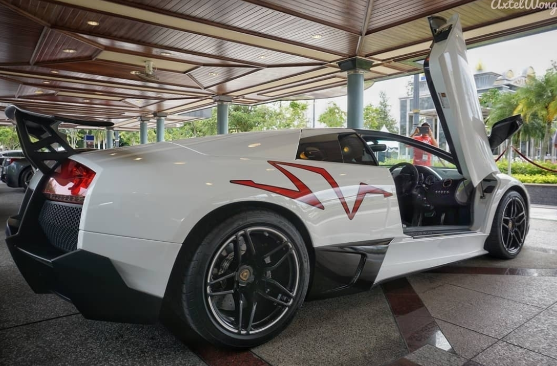 PREORDER VMB x Miniature Planet 1:18 Lamborghini Murcielago LP670-4 Superveloce (Active Air Vents)