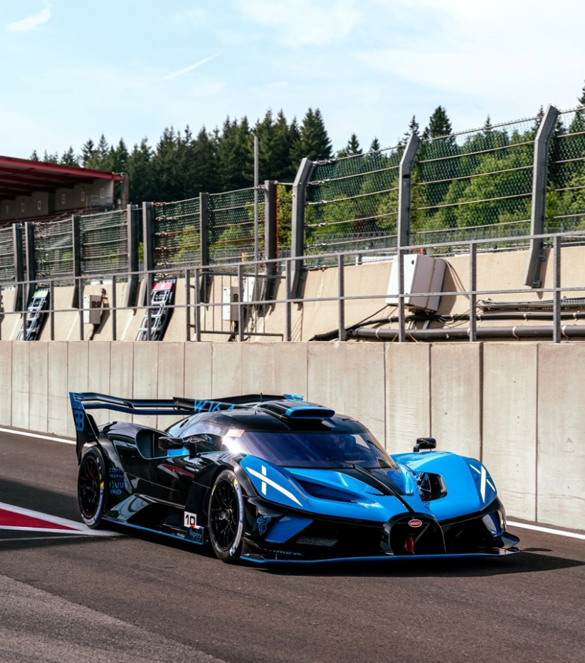 PREORDER HH Model 1:18 Bugatti Bolide (French Blue/Black Carbon)