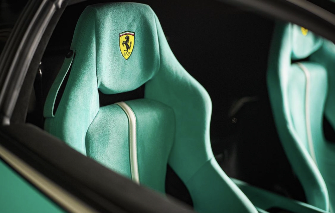 PREORDER Henson & Heaven 1:18 Ferrari 812 Competizione (Tiffany Blue)