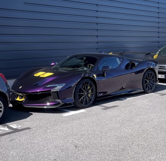 PREORDER Henson & Heaven 1:18 Ferrari SF90XX Stradale (Viola Hong Kong)