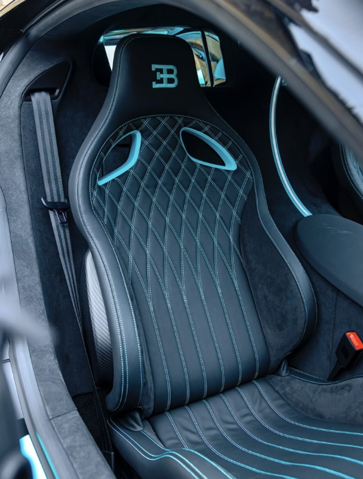 PREORDER Henson & Heaven 1:18 Bugatti Chiron Super Sport ‘Le Diamont Noir’