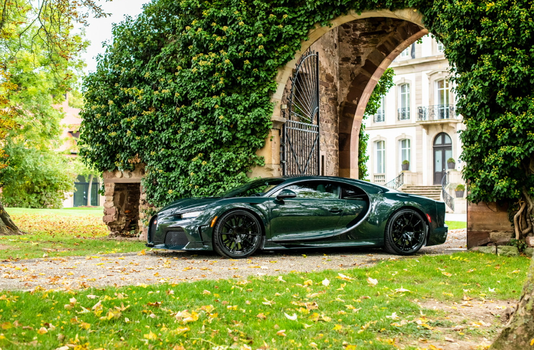 PREORDER Henson & Heaven 1:18 Bugatti Chiron Super Sport (Green Carbon)