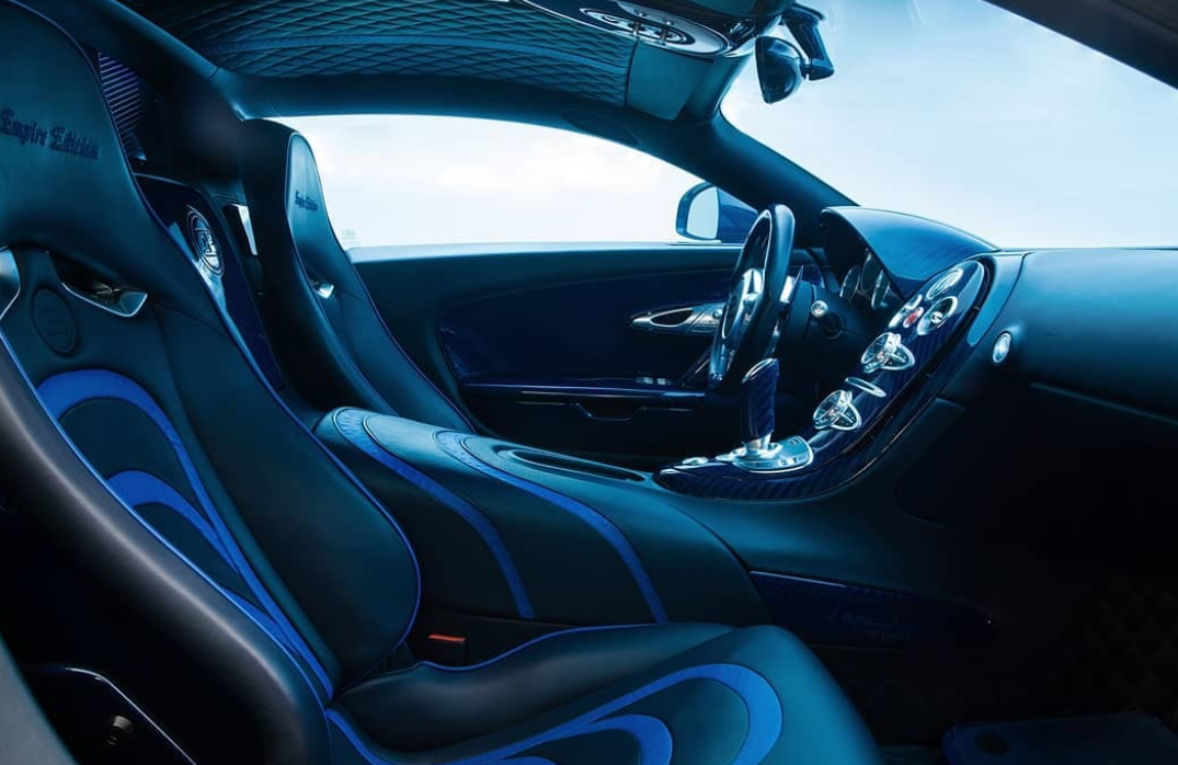 PREORDER VMB x Miniature Planet 1:18 Bugatti Veyron MANSORY Vivere (Blue Carbon)