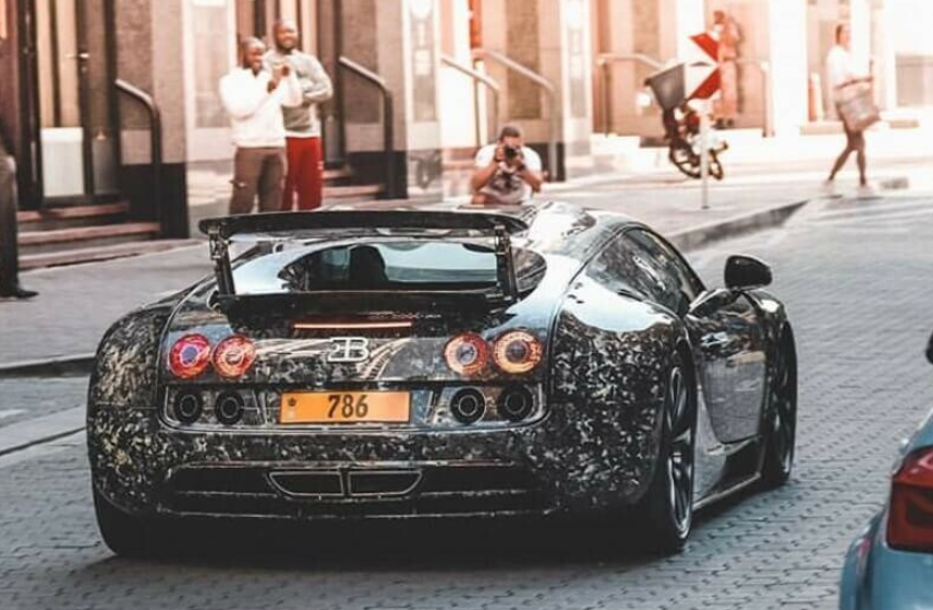 PREORDER VMB x Miniature Planet 1:18 Bugatti Veyron MANSORY Vivere (Diamond Edition)