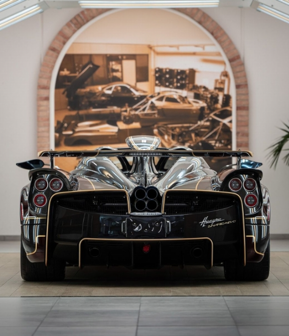 PREORDER Henson & Heaven 1:18 Pagani Huayra Roadster Dinamica EVO