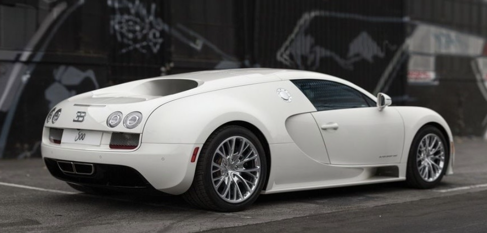 PREORDER VMB x Miniature Planet 1:18 Bugatti Veyron Super Sport '300' (White)
