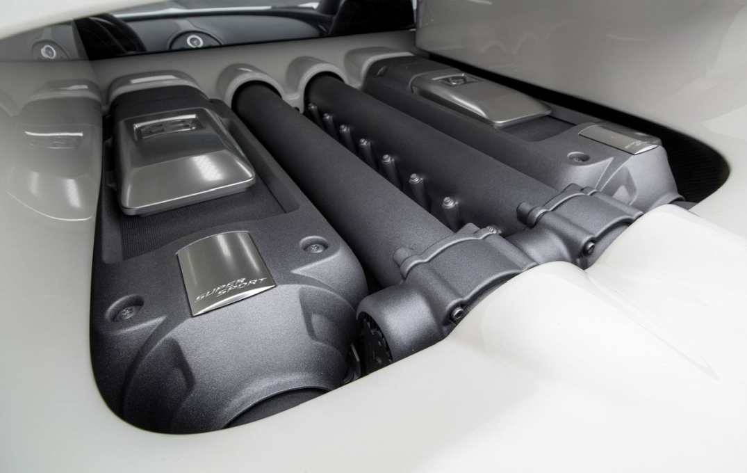 PREORDER VMB x Miniature Planet 1:18 Bugatti Veyron Super Sport '300' (White)