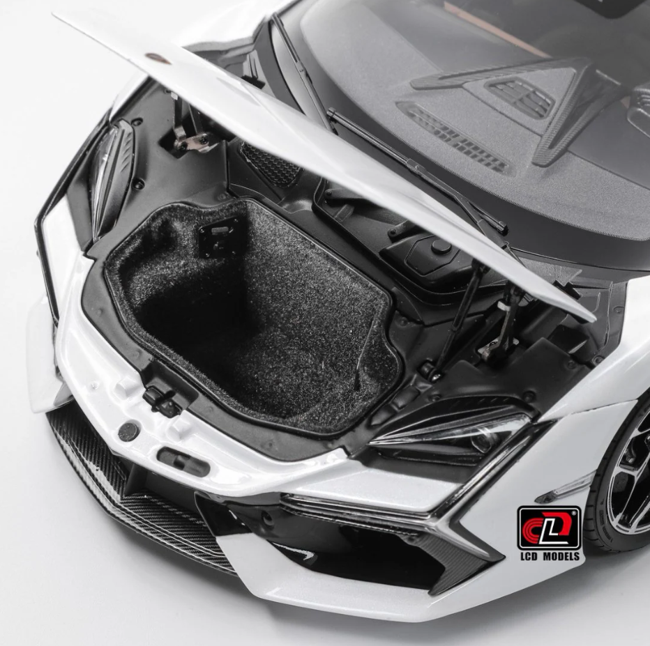 PREORDER LCD Models 1:18 Lamborghini Revuelto (White)