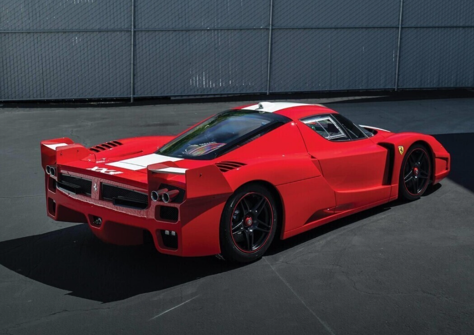 PREORDER Henson & Heaven 1:18 Ferrari FXX (Rosso Corsa)