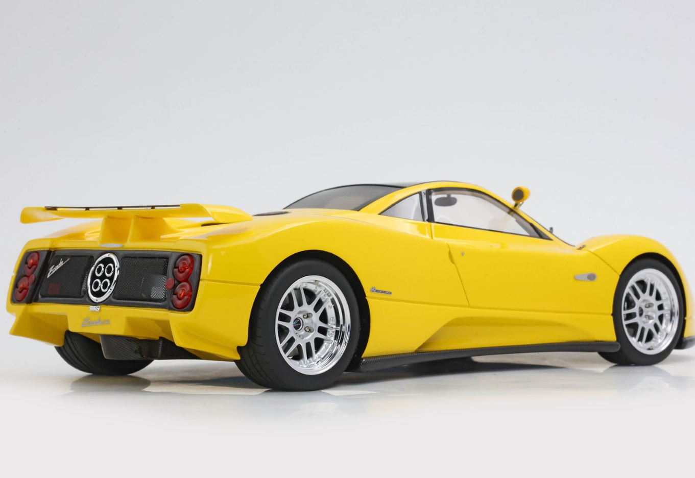 BBR 1:18 Pagani Zonda C12 (Yellow)