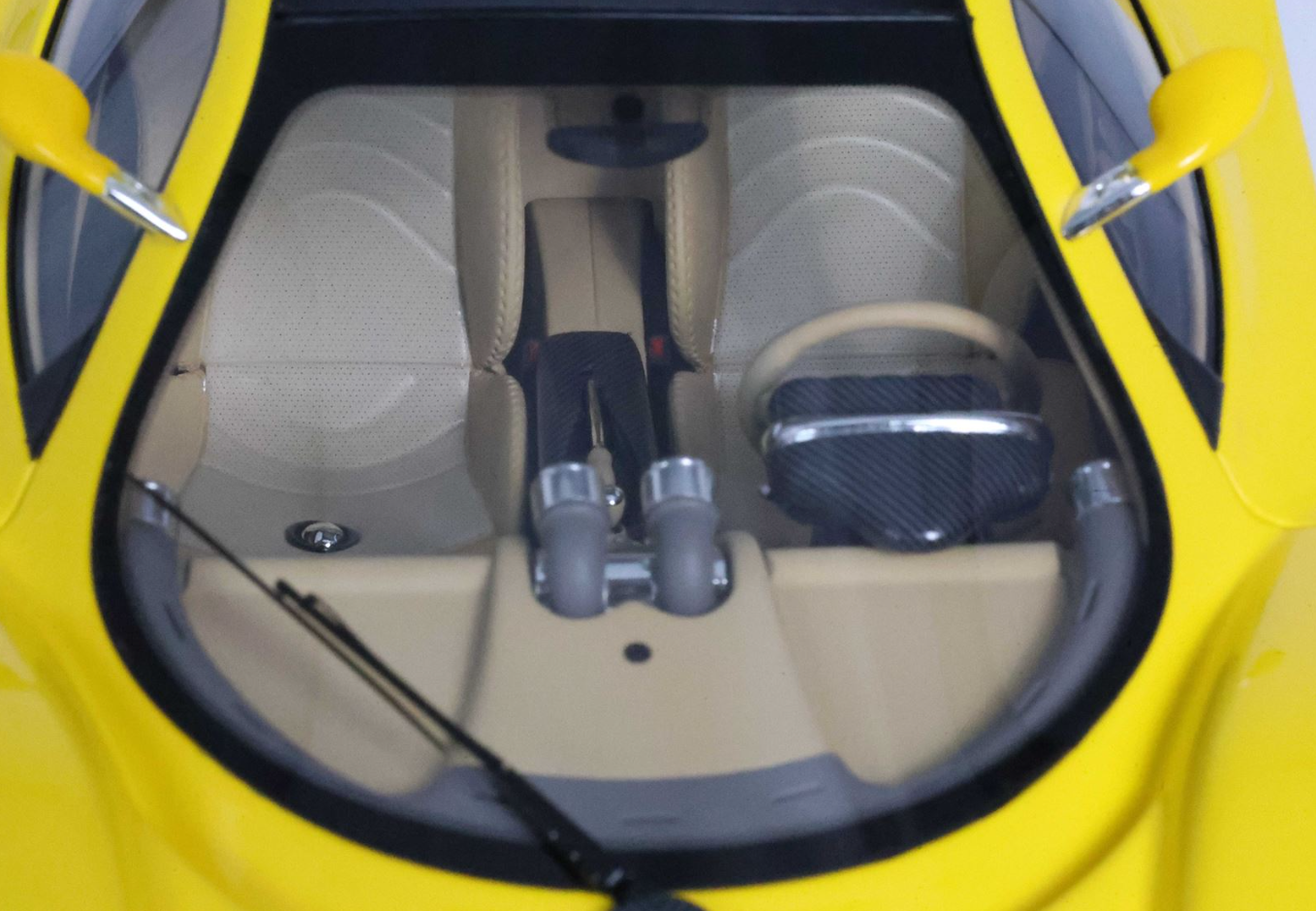 BBR 1:18 Pagani Zonda C12 (Yellow)