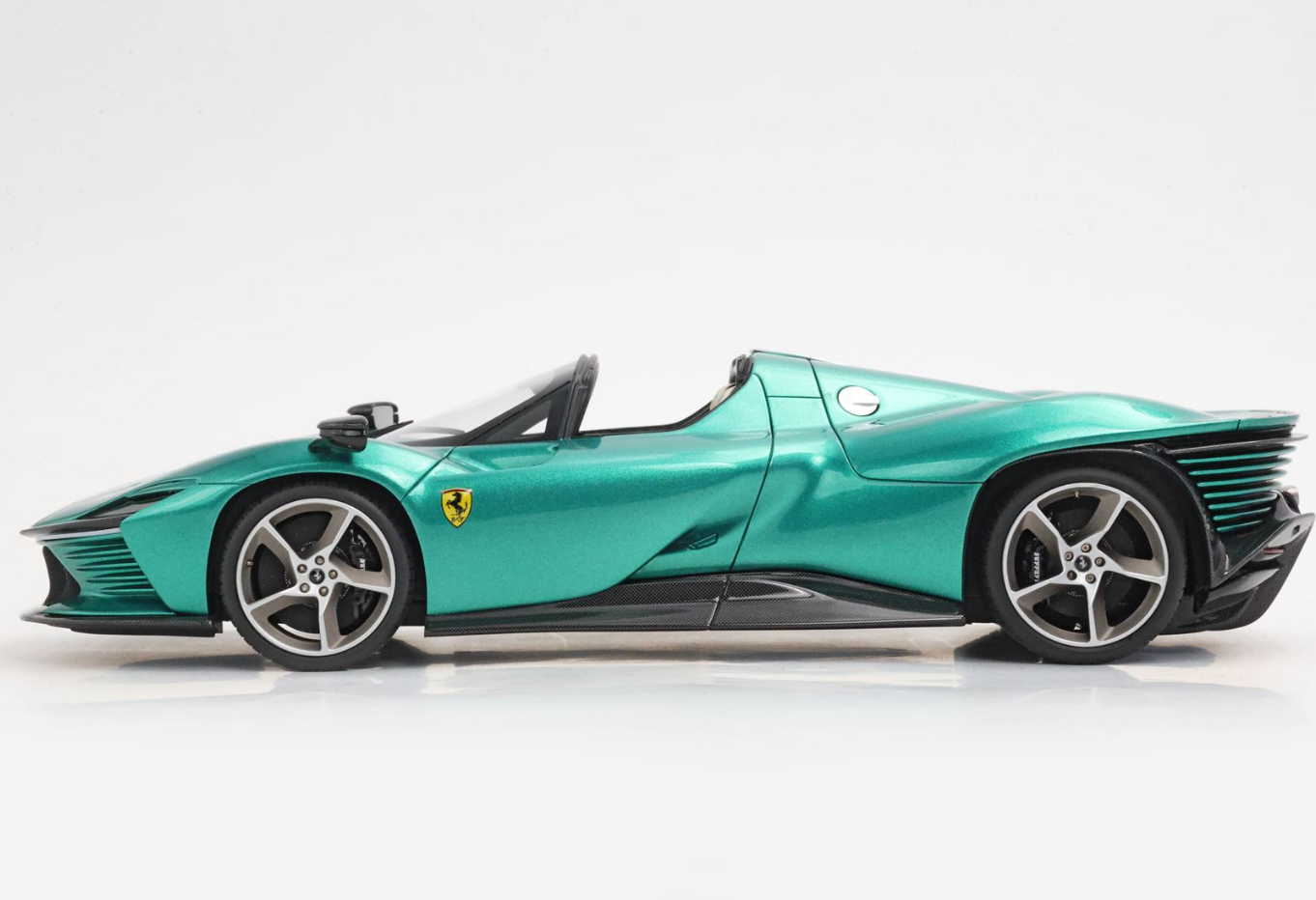 PREORDER BBR Models 1:18 Ferrari SP3 Daytona Open Roof'