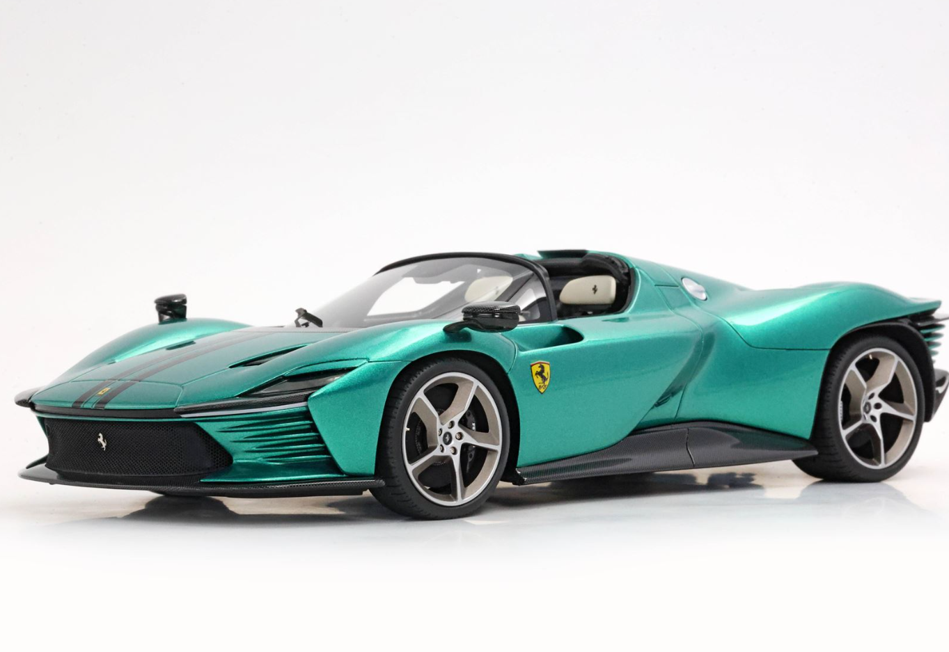 PREORDER BBR Models 1:18 Ferrari SP3 Daytona Open Roof'