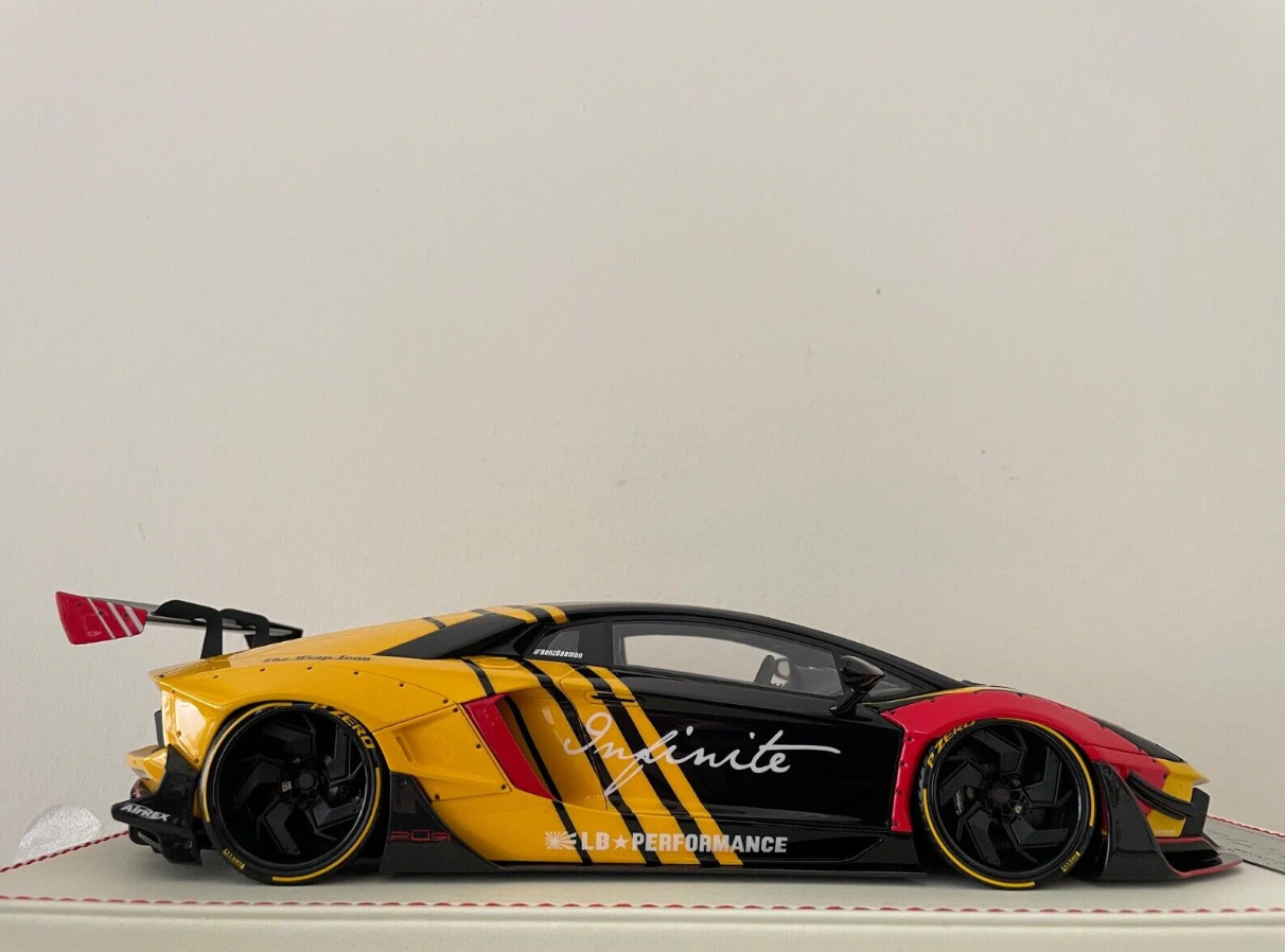 D&G 1:18 Lamborghini Aventador 2.0 LBWK (Infinite) – Miniature Planet