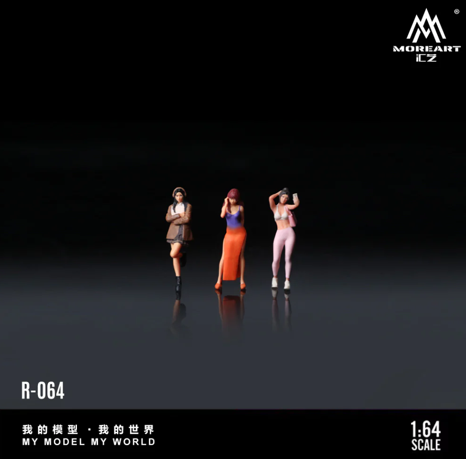 MoreArt 1:64 Beautiful and Charming Doll Set