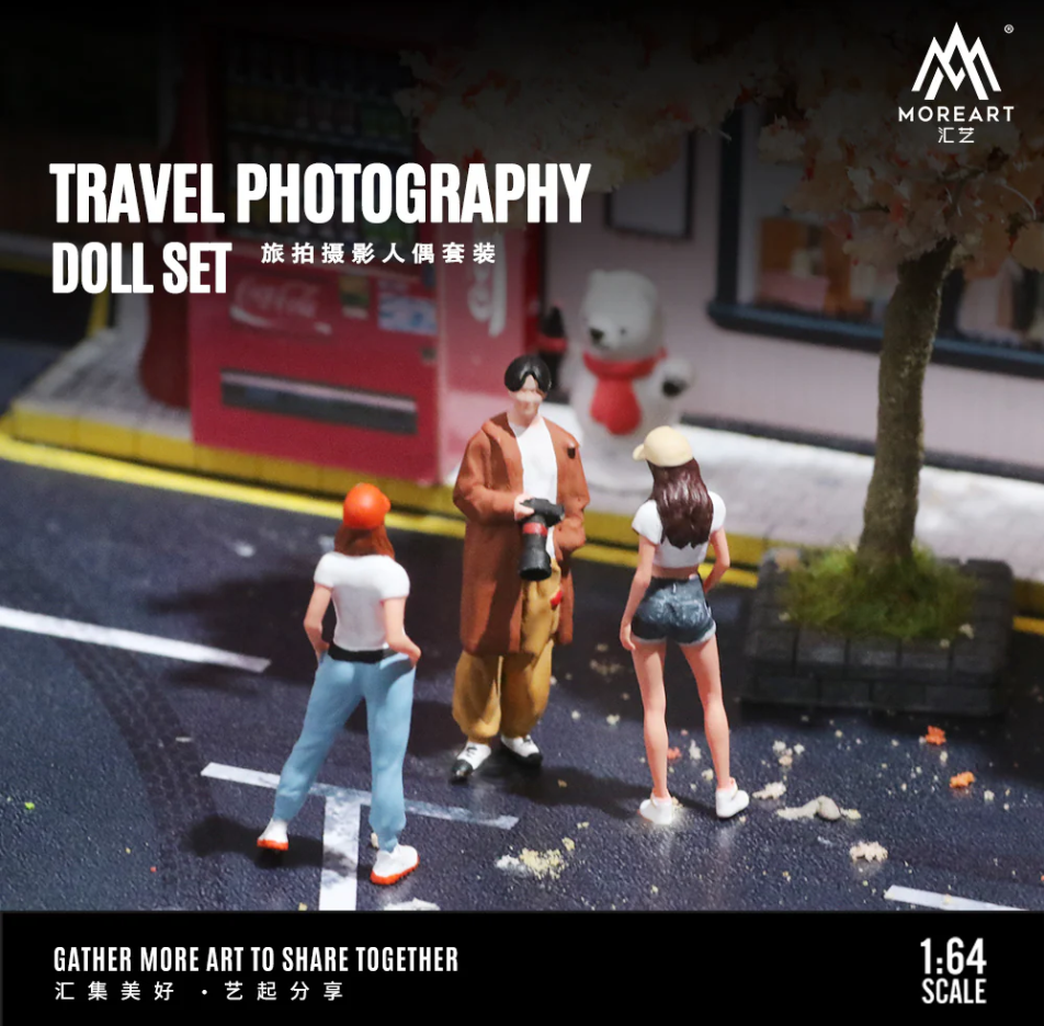 Moreart 1:64 Travel Photography Doll Set