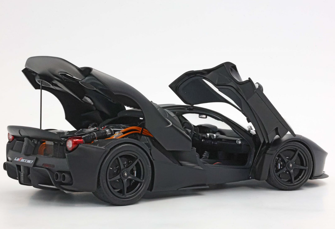 PREORDER BBR 1:18 Ferrari Laferrari 'Open Diecast' (Matt Black) COFFRET
