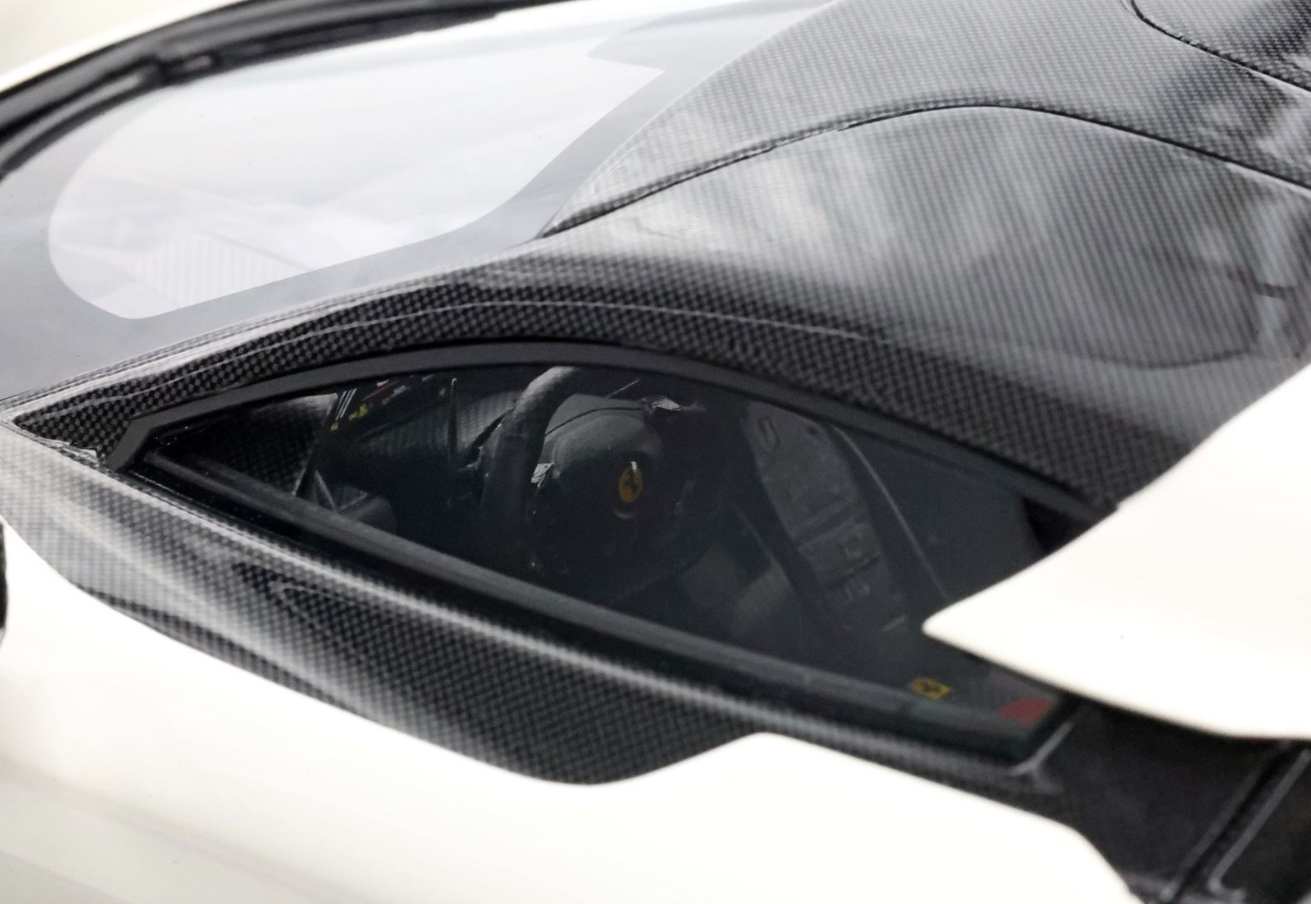 PREORDER BBR 1:18 Ferrari F80 (Bianco Italia - Bicolore Wheels)