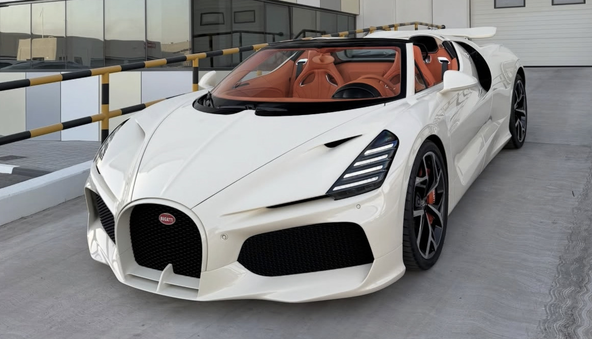 PREORDER 1:18 Bugatti Mistral W16 (White Coffee)
