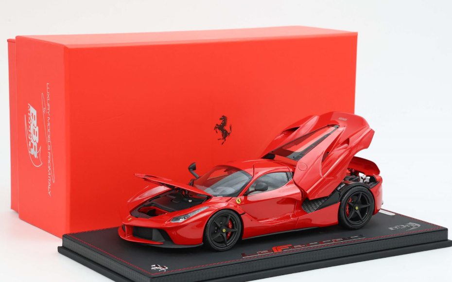 BBR 1:18 Ferrari Laferrari (Rosso Corsa - Rosso Corsa Roof)