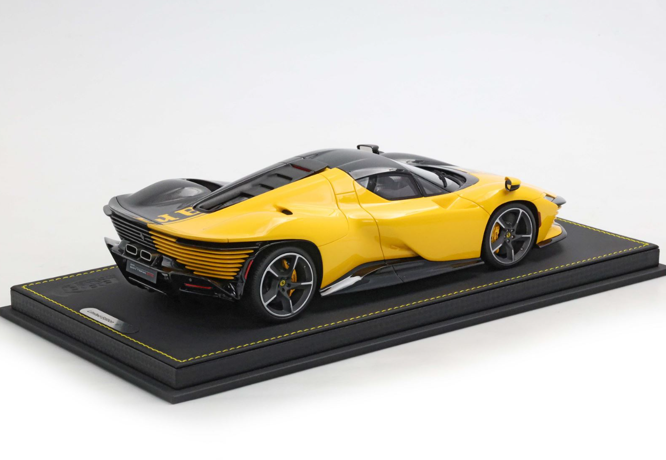 BBR 1:18 Ferrari SP3 Daytona 599+1 spider (Giallo Modena/Carbon fiber)