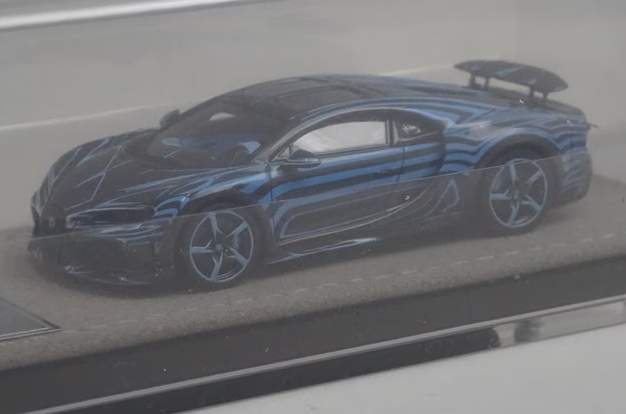 Henson & Heaven 1:64 Bugatti Chiron Super Sport 'Coup de Foudre'