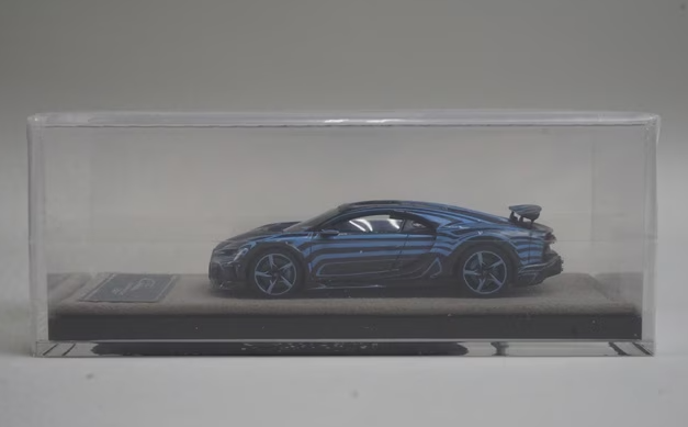 Henson & Heaven 1:64 Bugatti Chiron Super Sport 'Coup de Foudre'